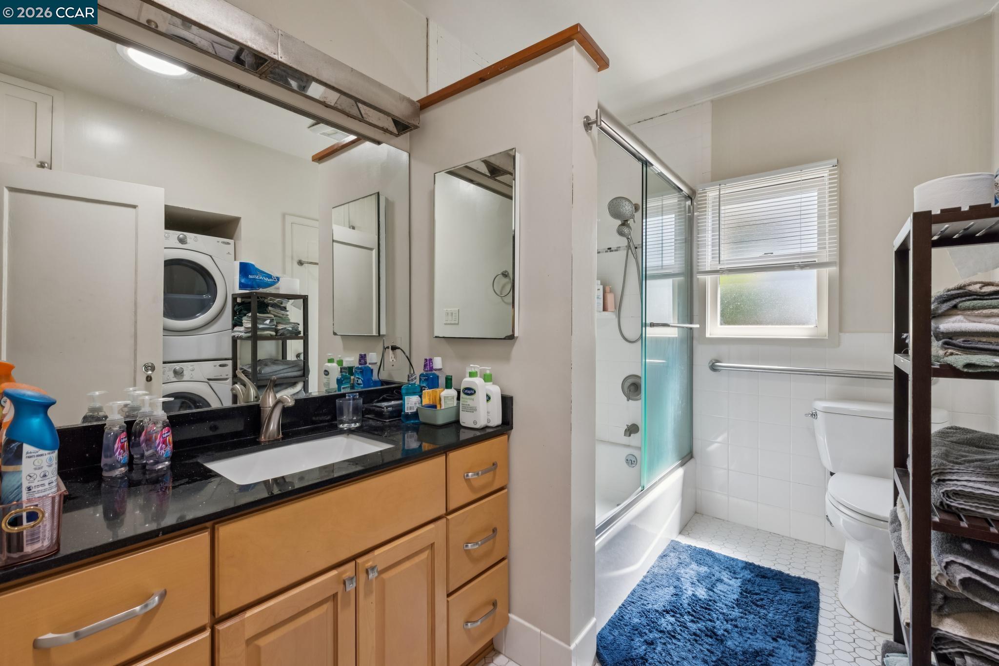 1242 Hopkins Street Berkeley, CA 94702 - Photo 23 of 84