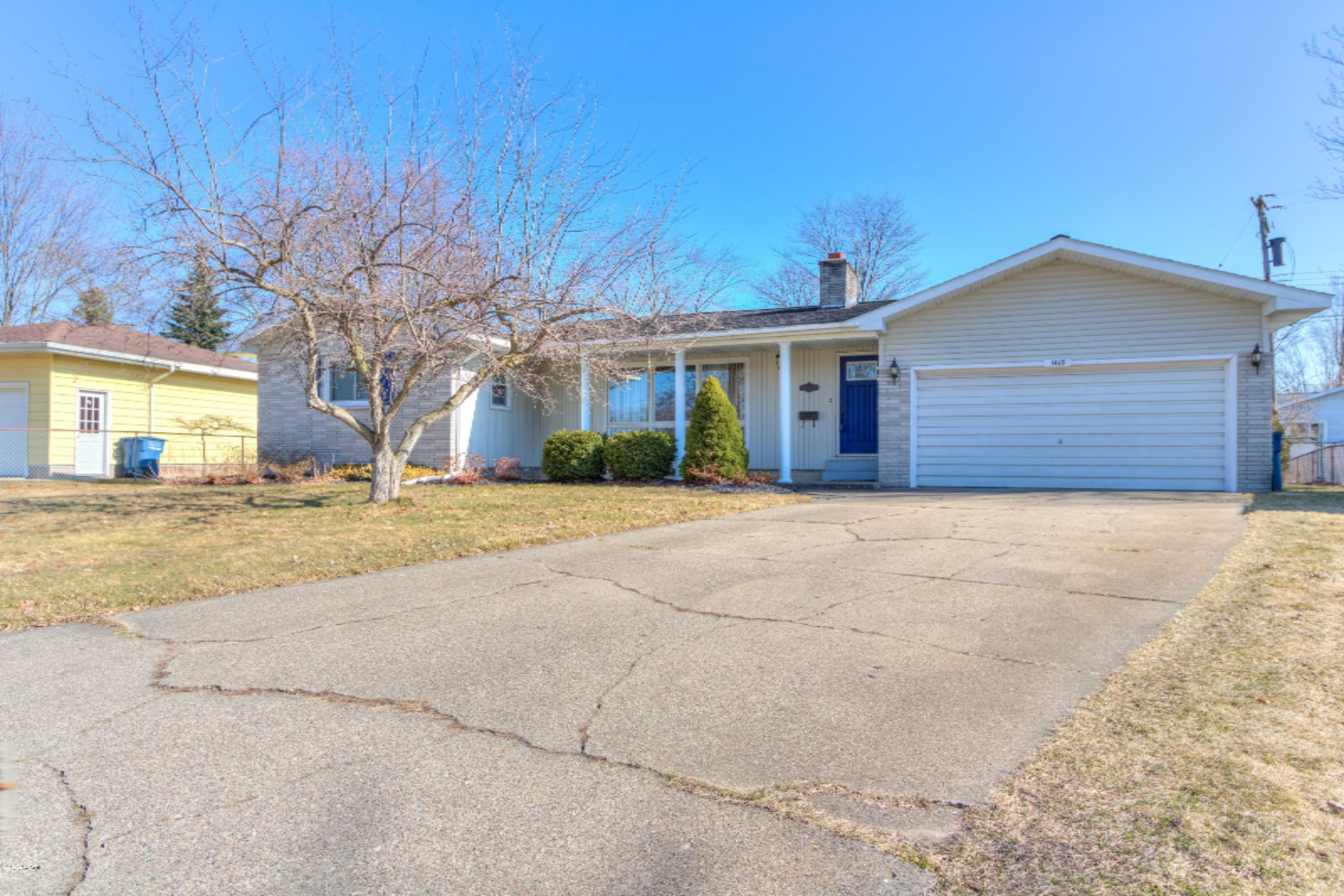 1449 Chapel Road Muskegon, MI 49441 - Photo 3 of 47 1449 Chapel (3 of 66)