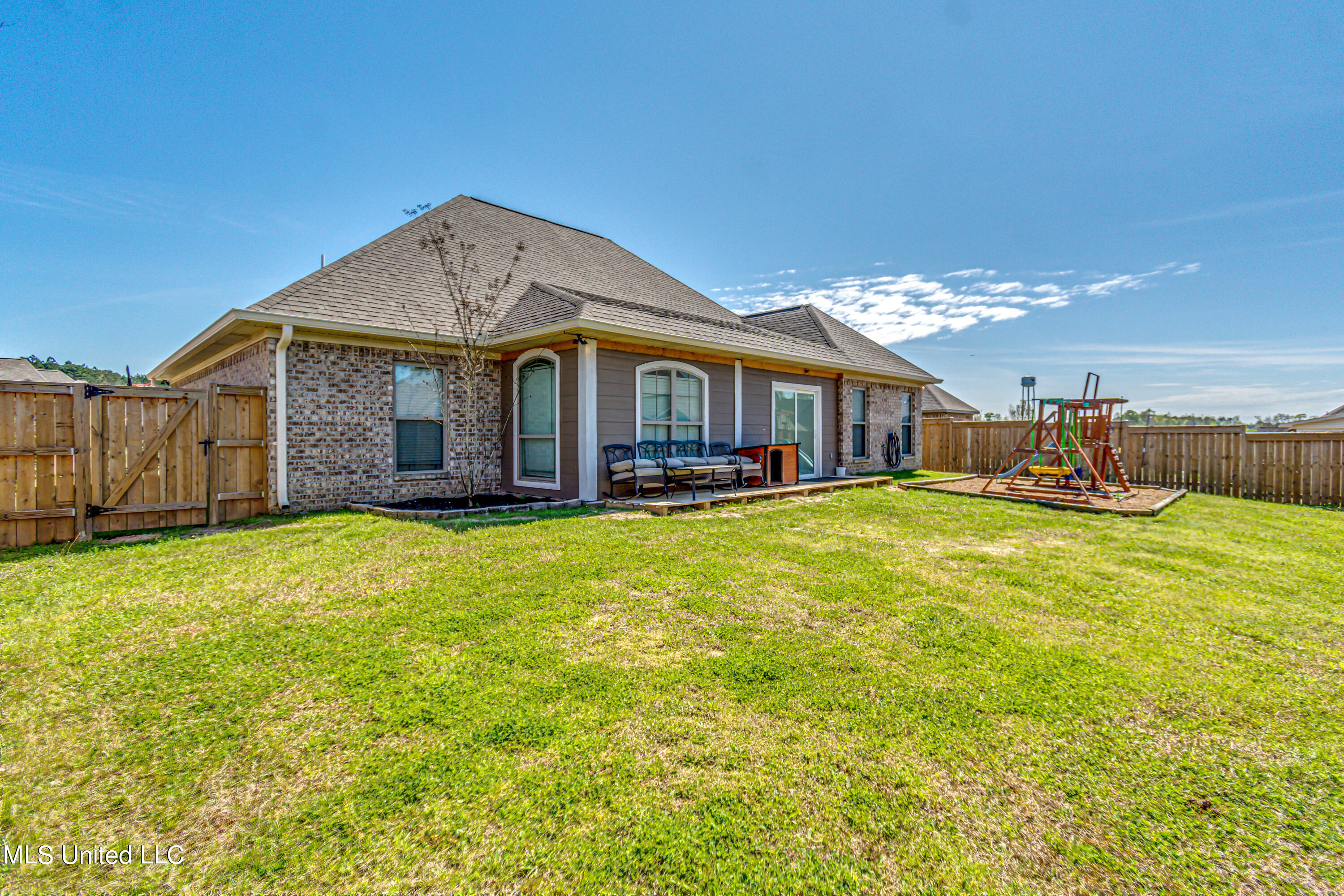 235 Copper Ridge Way Florence, MS 39073 - Photo 3 of 30 235 Copper Ridge Way-9