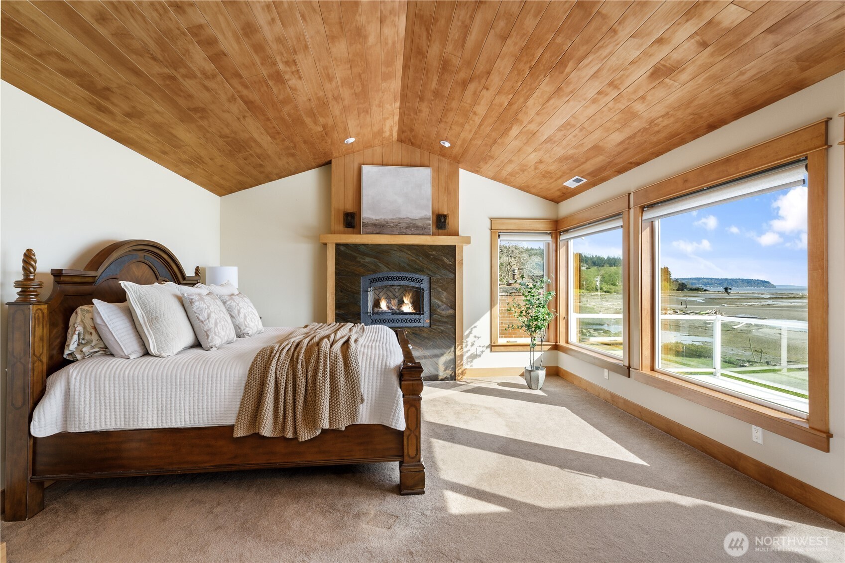 2638 Sunlight Beach Road Clinton, WA 98236 - Photo 22 of 38 Gallery Image 22