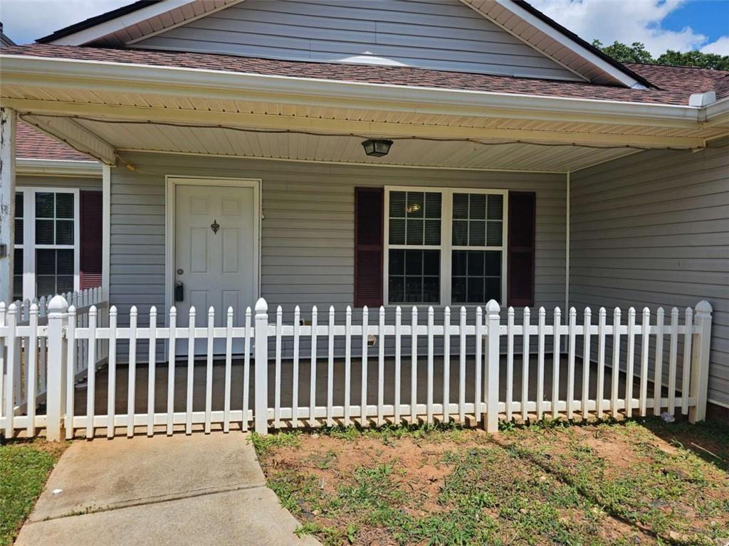 121 Governor Lane Temple, GA 30179 - Photo 3 of 36