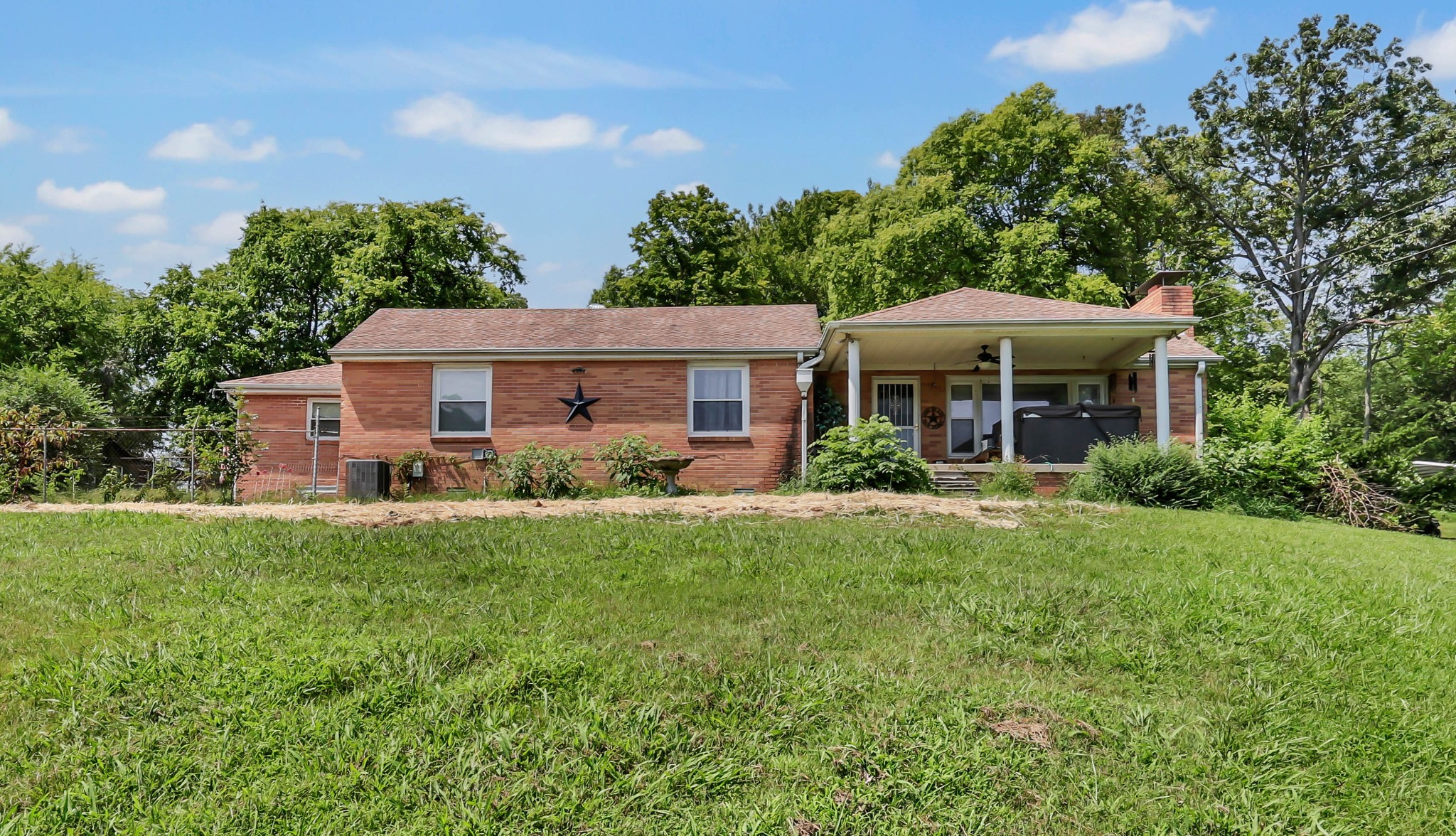 1436 River Road Clarksville, TN 37040 - Photo 1 of 28 Gallery Image 1
