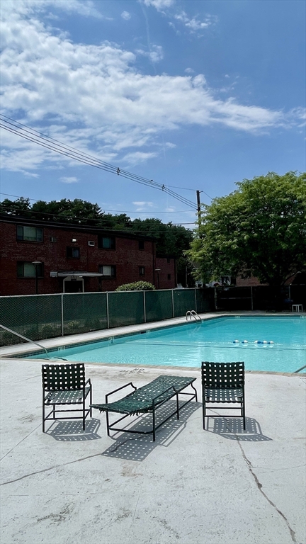 75 Nicholas Road, Unit G Framingham, MA 01701 - Photo 3 of 27