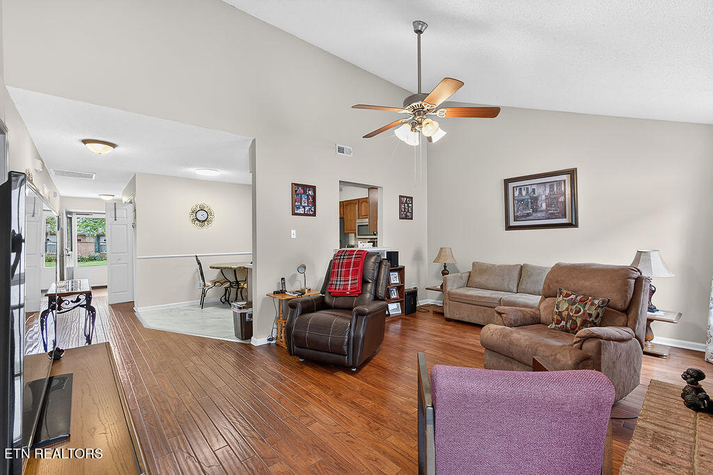 8033 Stablegate Way Powell, TN 37849 - Photo 16 of 24 LB1A7547
