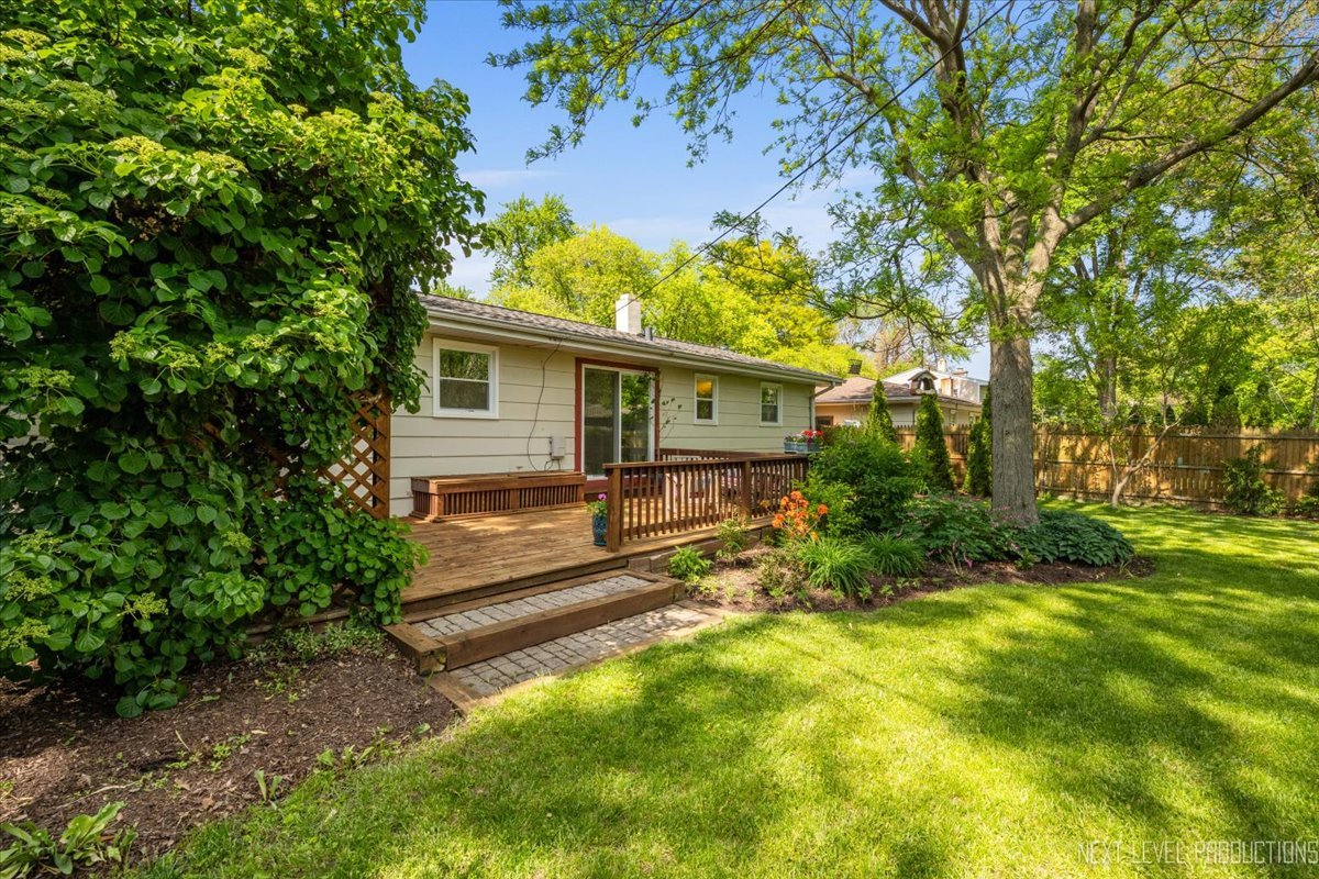 1607 Oak Street St. Charles, IL 60174 - Photo 18 of 21