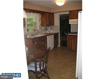 186 Gulph Hills Road Radnor, PA 19087 - Photo 4 of 12 Kitchen