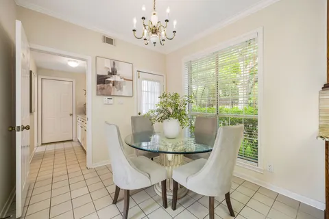 $1,199,000 | 4900 Cedar Street, Bellaire, TX 77401