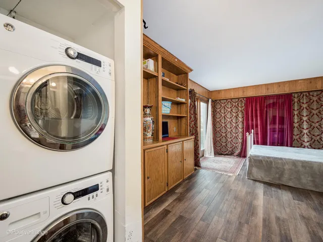 $249,900 | 1322 South New Wilke Road, Unit 1C, Arlington Heights, IL 60005