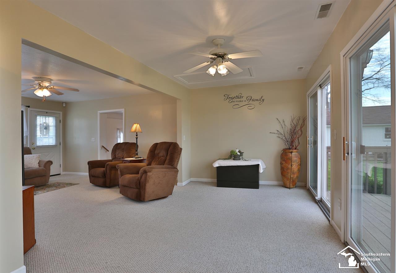 565 Lasalle Road Monroe, MI 48162 - Photo 10 of 25 31377193-9.JPG