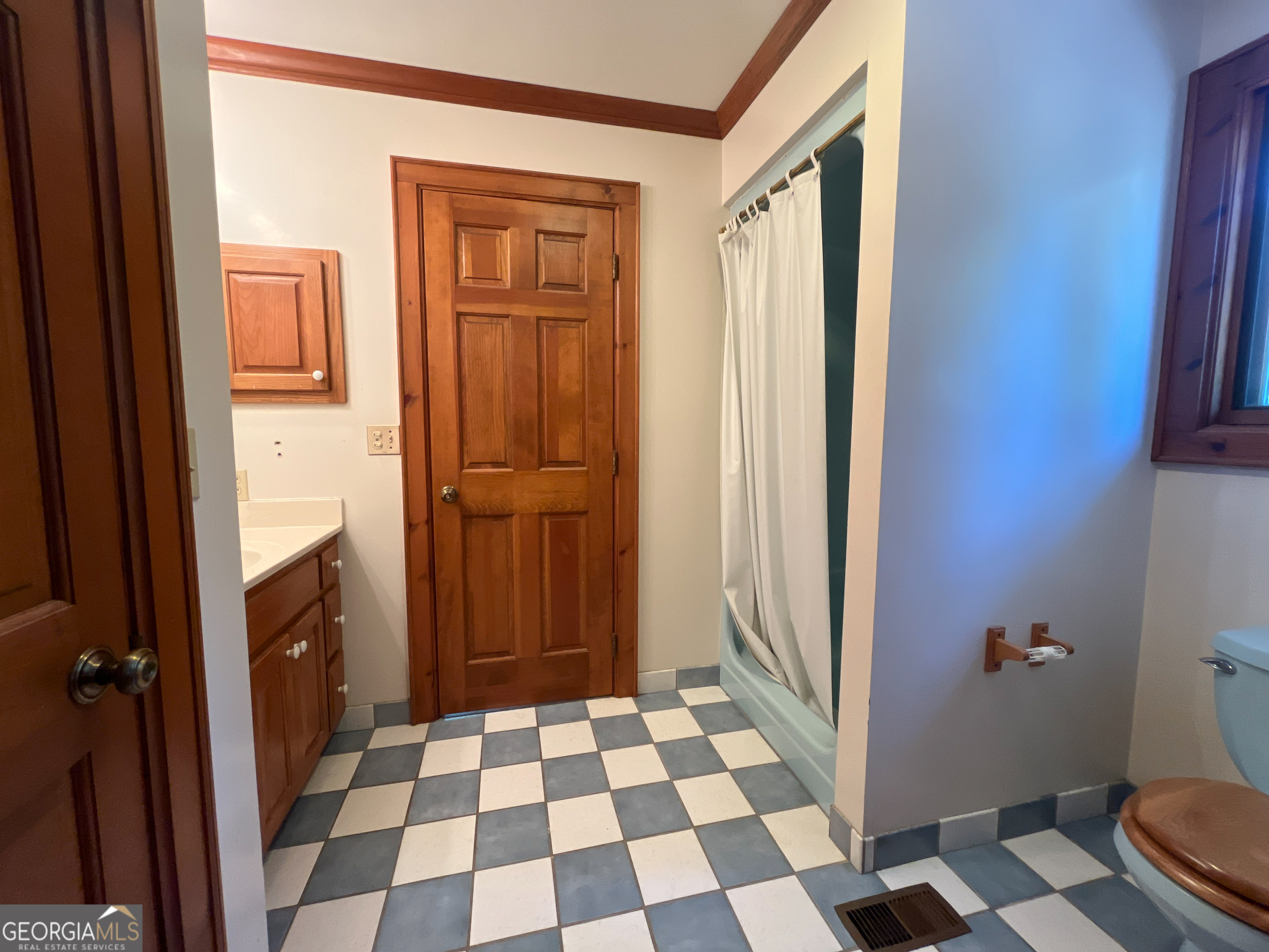 3222 Highway 80 Dublin, GA 31021 - Photo 31 of 49 a view of a storage & utility room