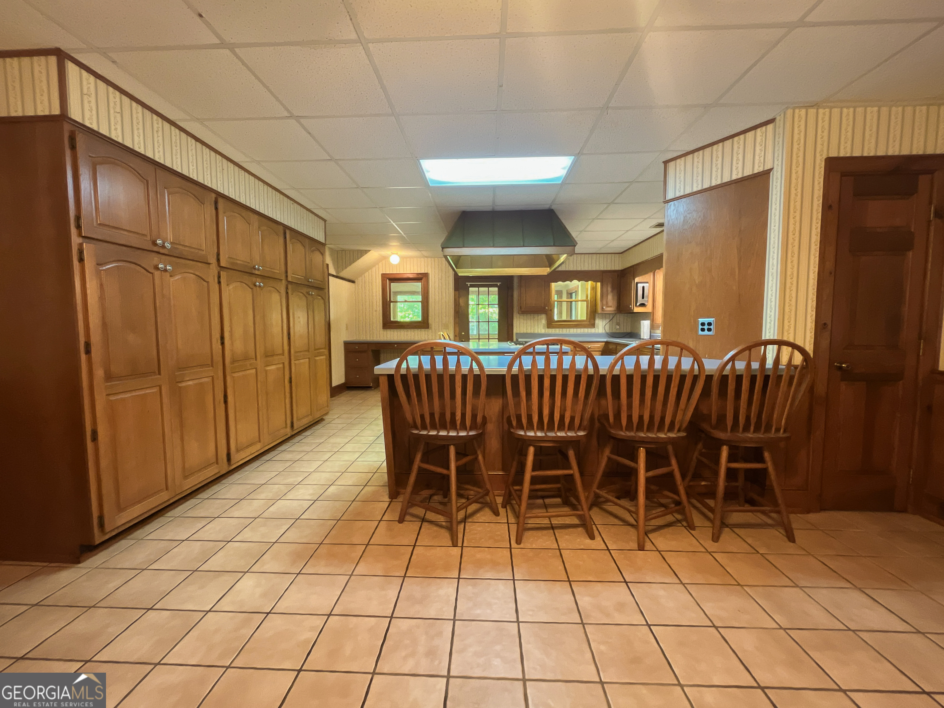 3222 Highway 80 Dublin, GA 31021 - Photo 10 of 49 a view of a patio with a table and chairs
