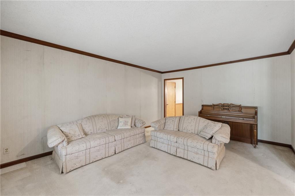 2419 South Ellison Way Independence, MO 64055 - Photo 4 of 28
