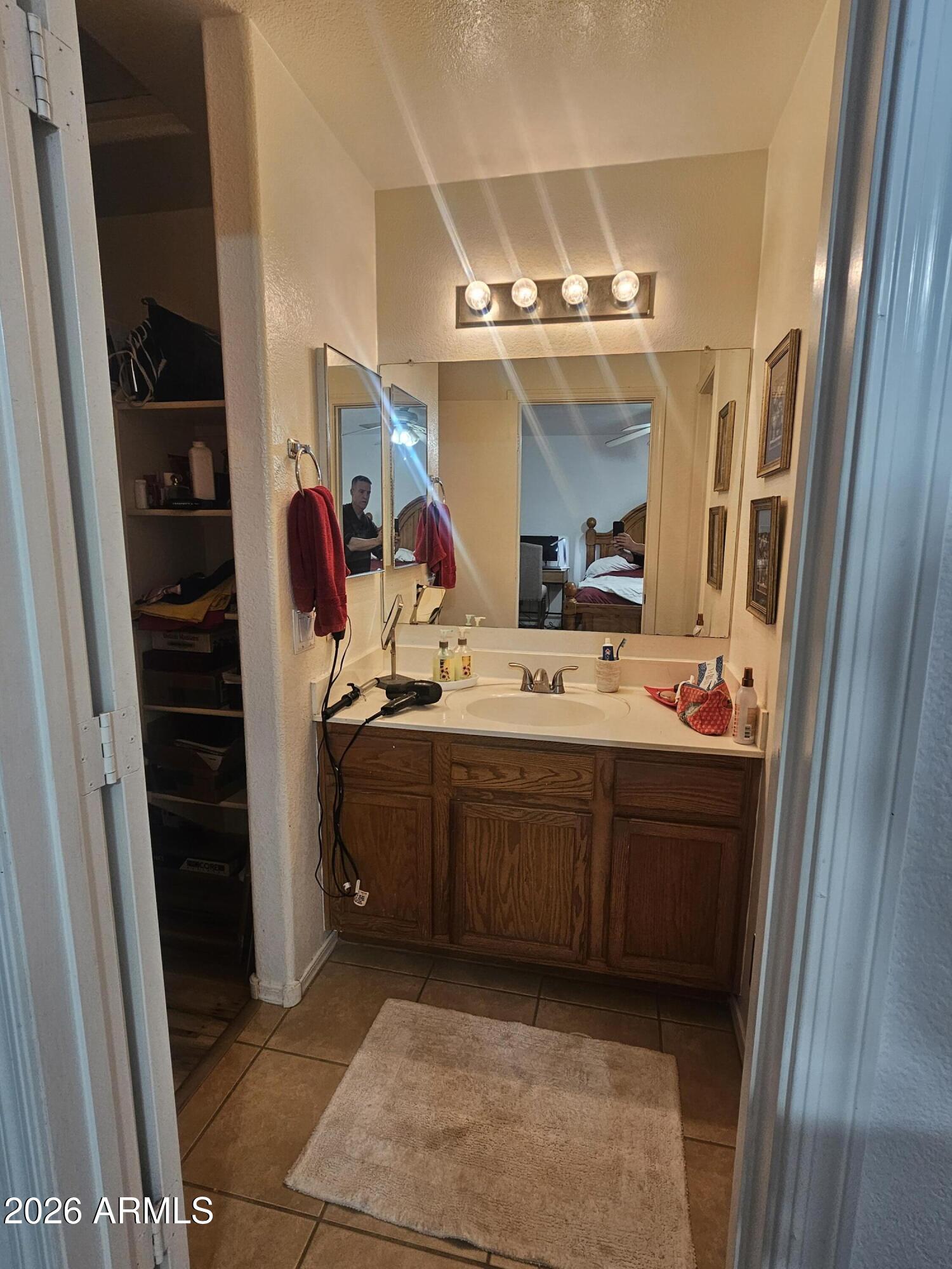 7331 West Raymond Street Phoenix, AZ 85043 - Photo 11 of 31 20260407_114454