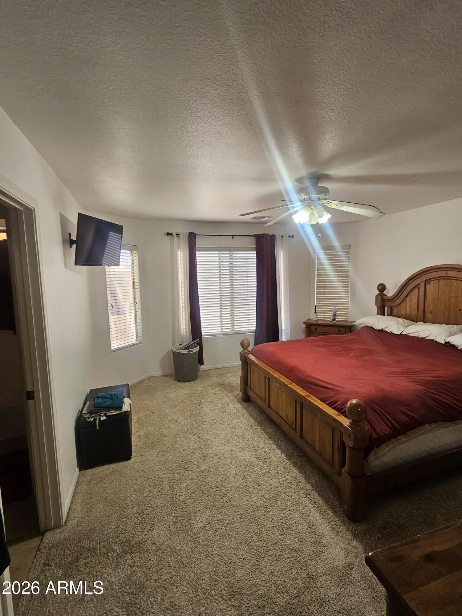 7331 West Raymond Street Phoenix, AZ 85043 - Photo 8 of 31 20260407_114343