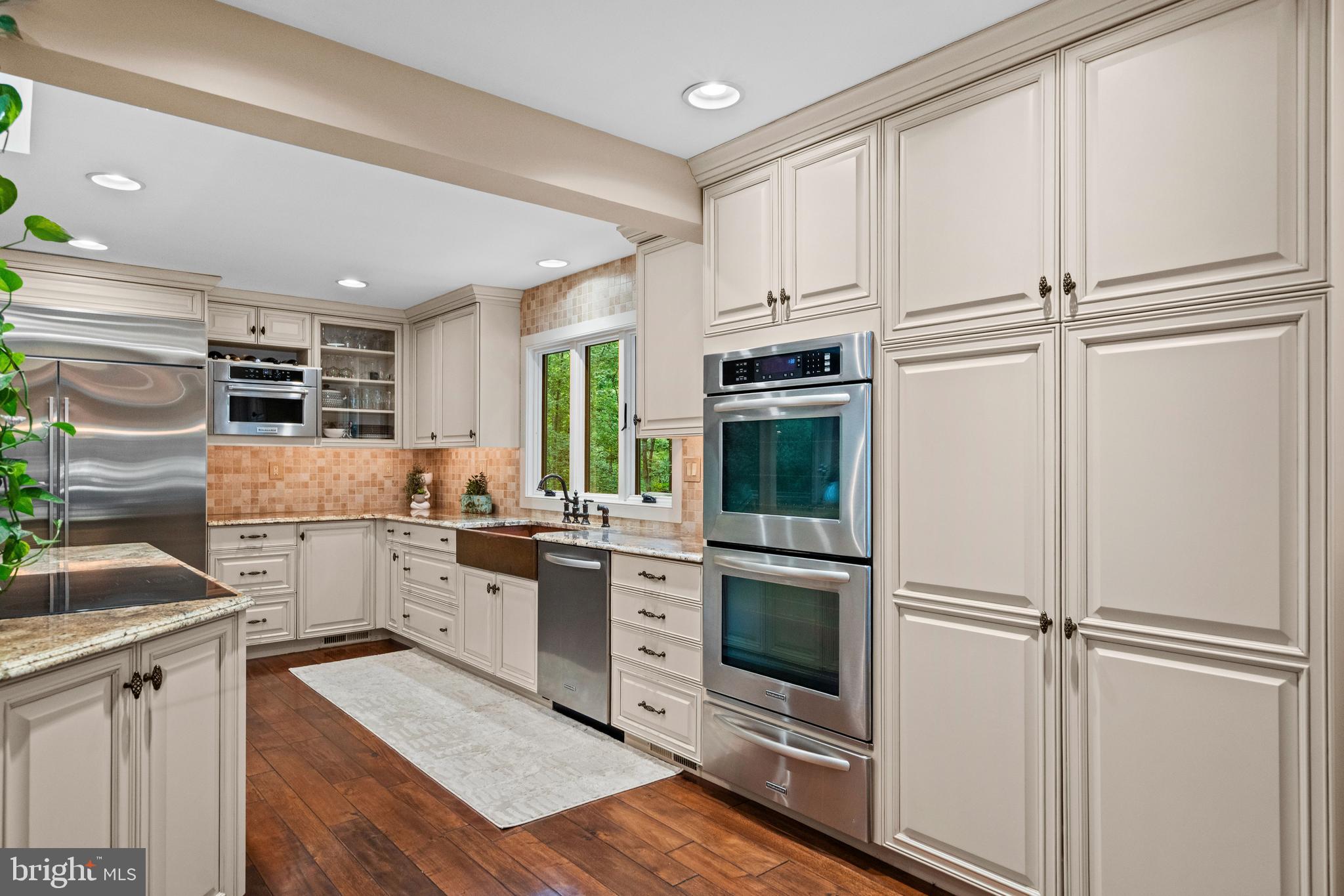 7715 Grasty Road Baltimore, MD 21208 - Photo 9 of 48 Elegant Cabinets and Updates