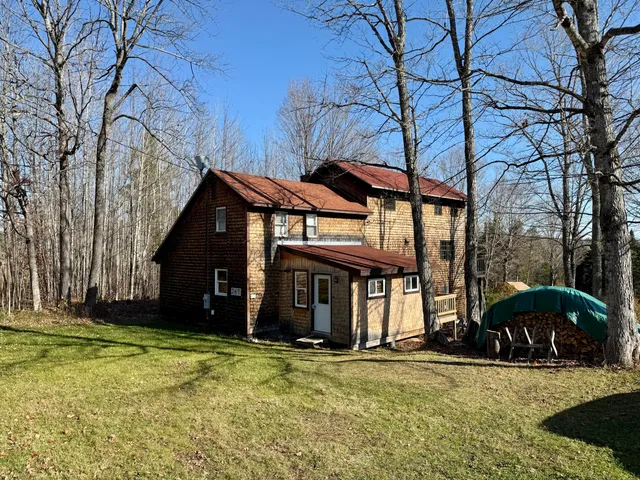 $400,000 | 267 Guilford Road, Cambridge, ME 04923