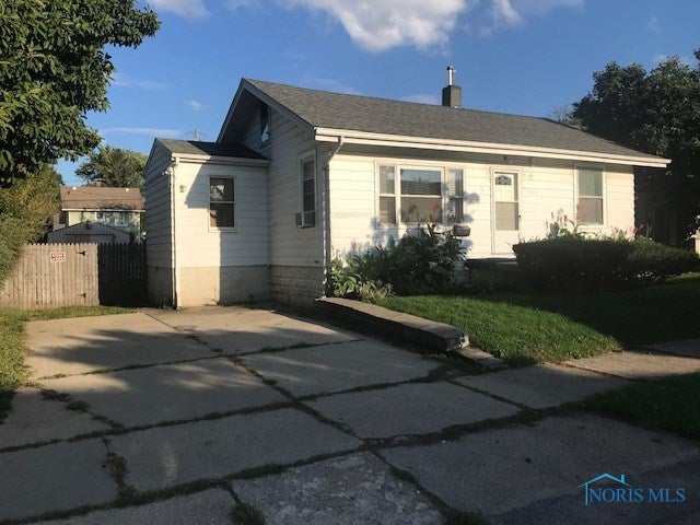 2010 Perth Street Toledo, OH 43607 - Photo 1 of 28 Gallery Image 1
