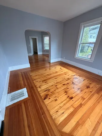 $2,400 | 153 Allen Avenue, Unit 1, Lynn, MA 01902