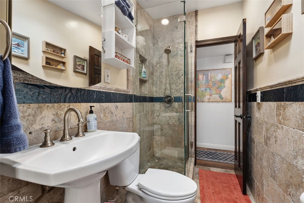 20292 Riverside Drive Newport Beach, CA 92660 - Photo 22 of 38 Primary bathroom with shower