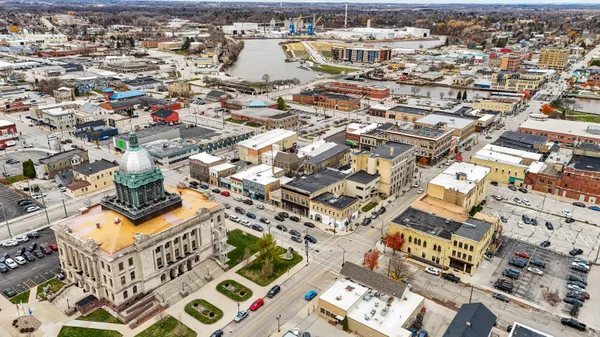 $179,900 | 1314 South 10th Street, Manitowoc, WI 54220