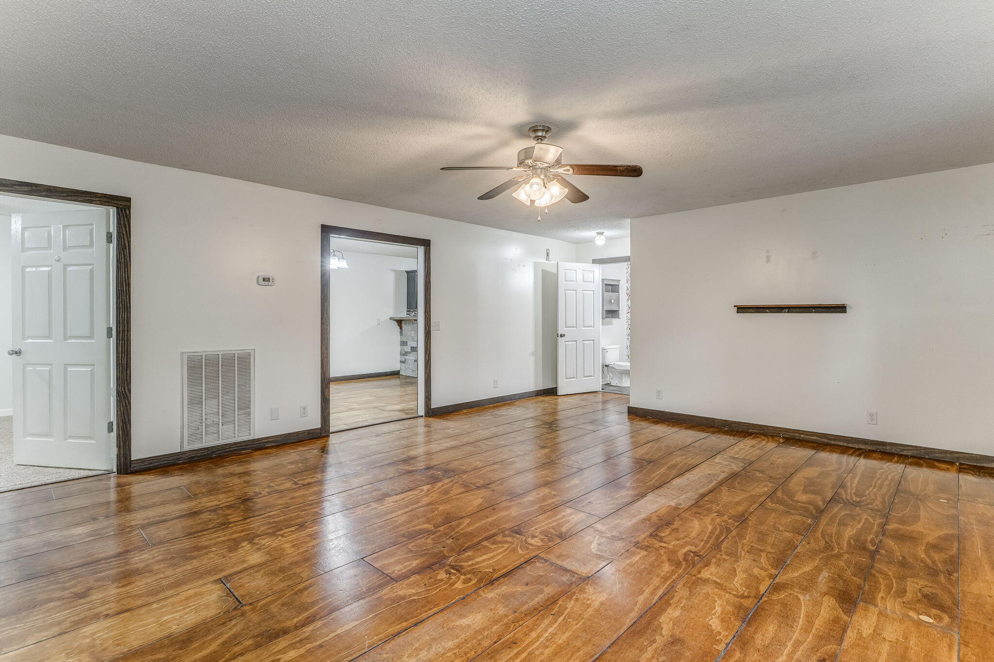 757 Ellis Circle Chatsworth, GA 30705 - Photo 14 of 47 14-web-or-mls-DSC03834_5_6