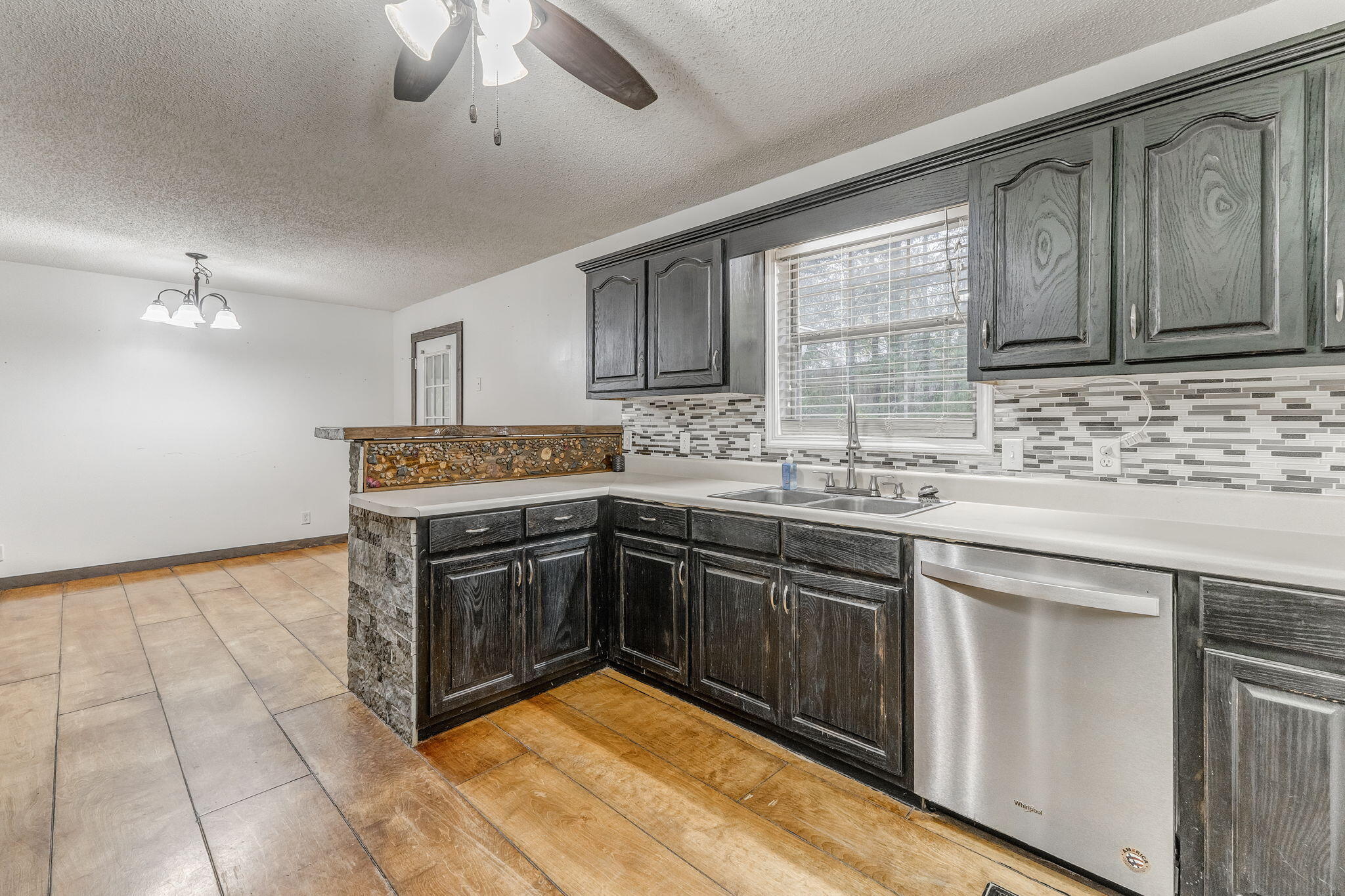 757 Ellis Circle Chatsworth, GA 30705 - Photo 23 of 47 23-web-or-mls-DSC03861_2_3