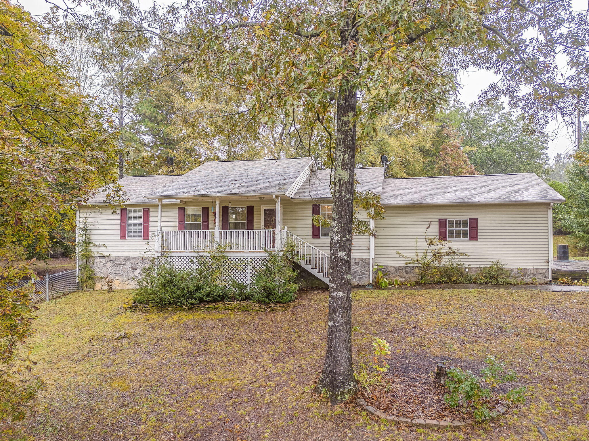 757 Ellis Circle Chatsworth, GA 30705 - Photo 5 of 47 5-web-or-mls-DJI_0048_49_50