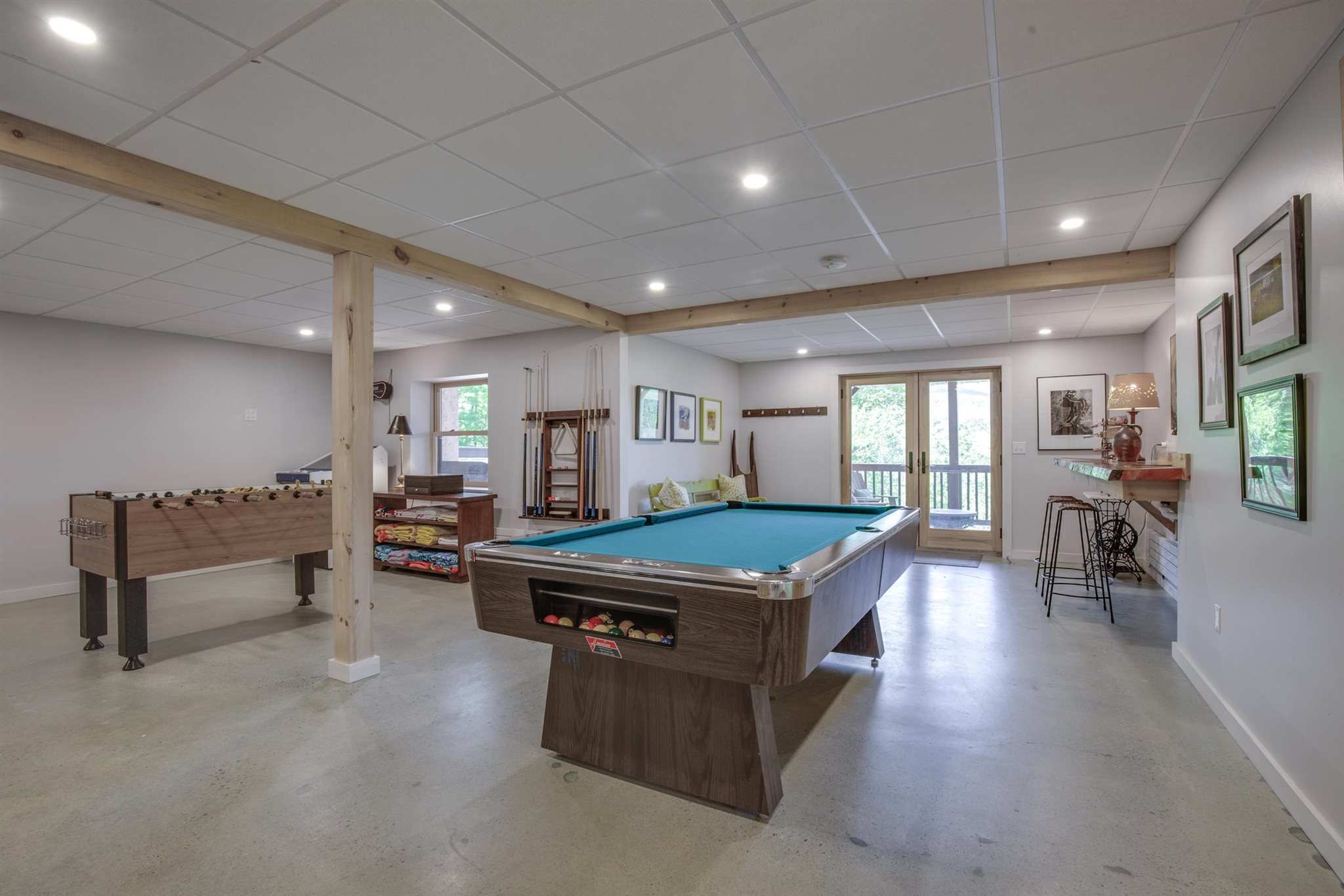 543 Roaring Brook Road Killington, VT 05751 - Photo 7 of 36 Gallery Image 7