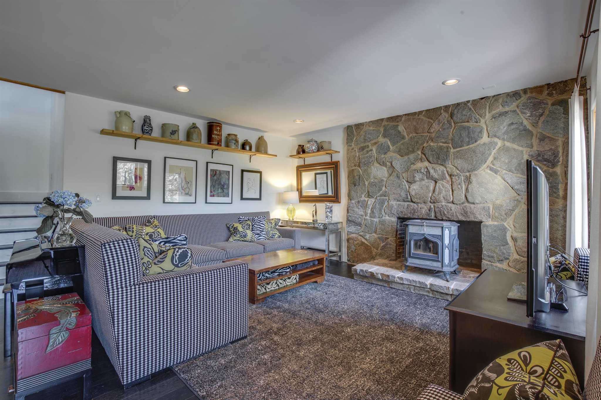 543 Roaring Brook Road Killington, VT 05751 - Photo 10 of 36 Gallery Image 10