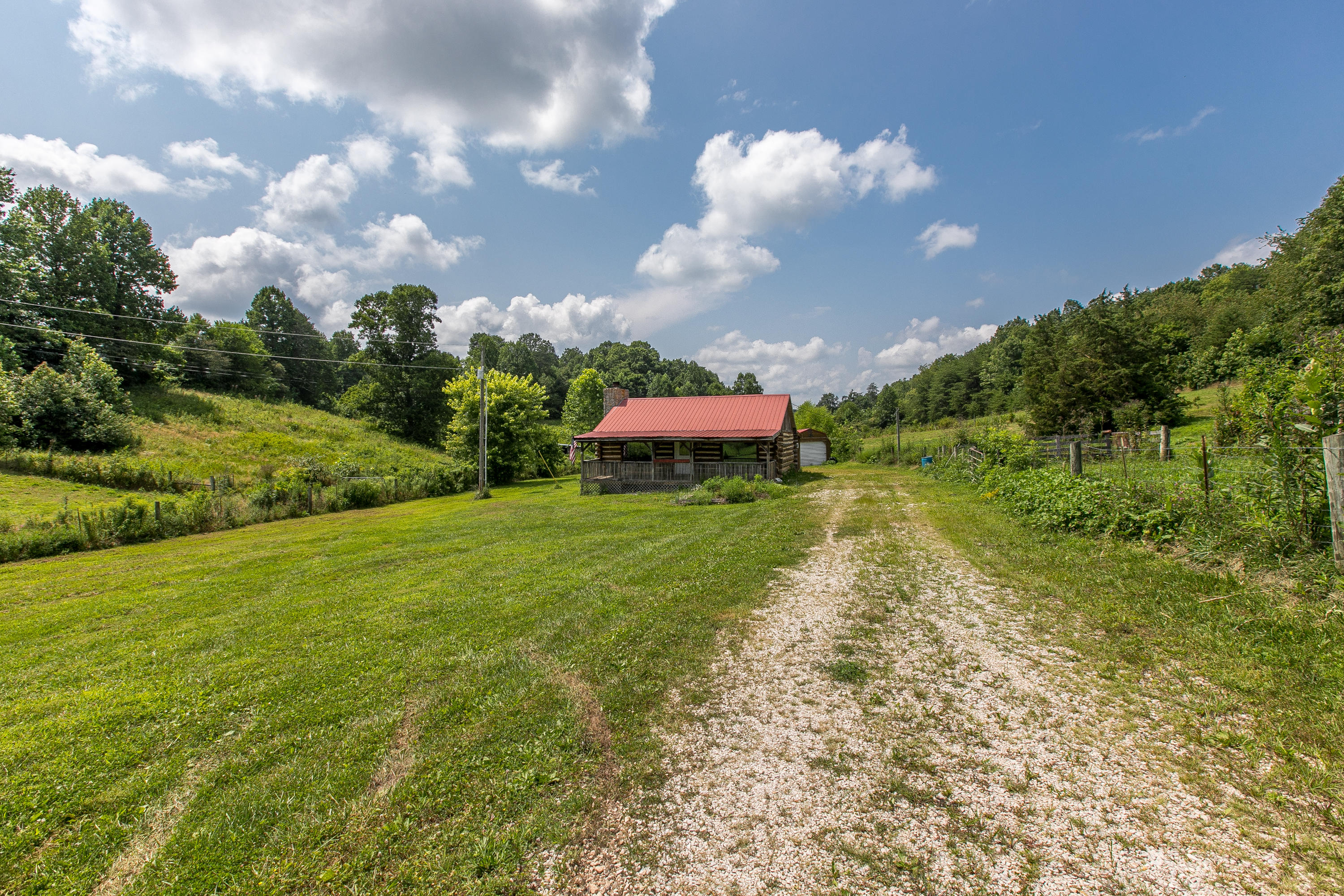 506 Old Fox Road Irvine, KY 40336 - Photo 4 of 55 2-3