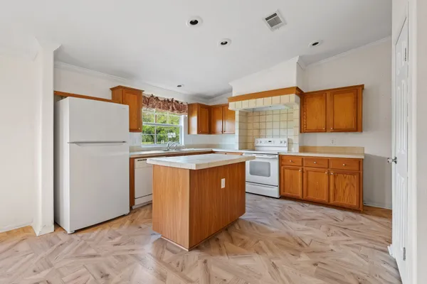 $2,250 | 2906 Shannon Court, Humble, TX 77396