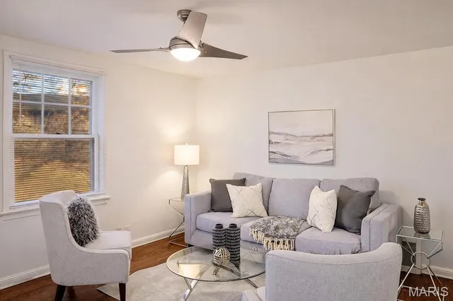 $125,000 | 3304 South Gordon Court, Breckenridge Hills, MO 63114