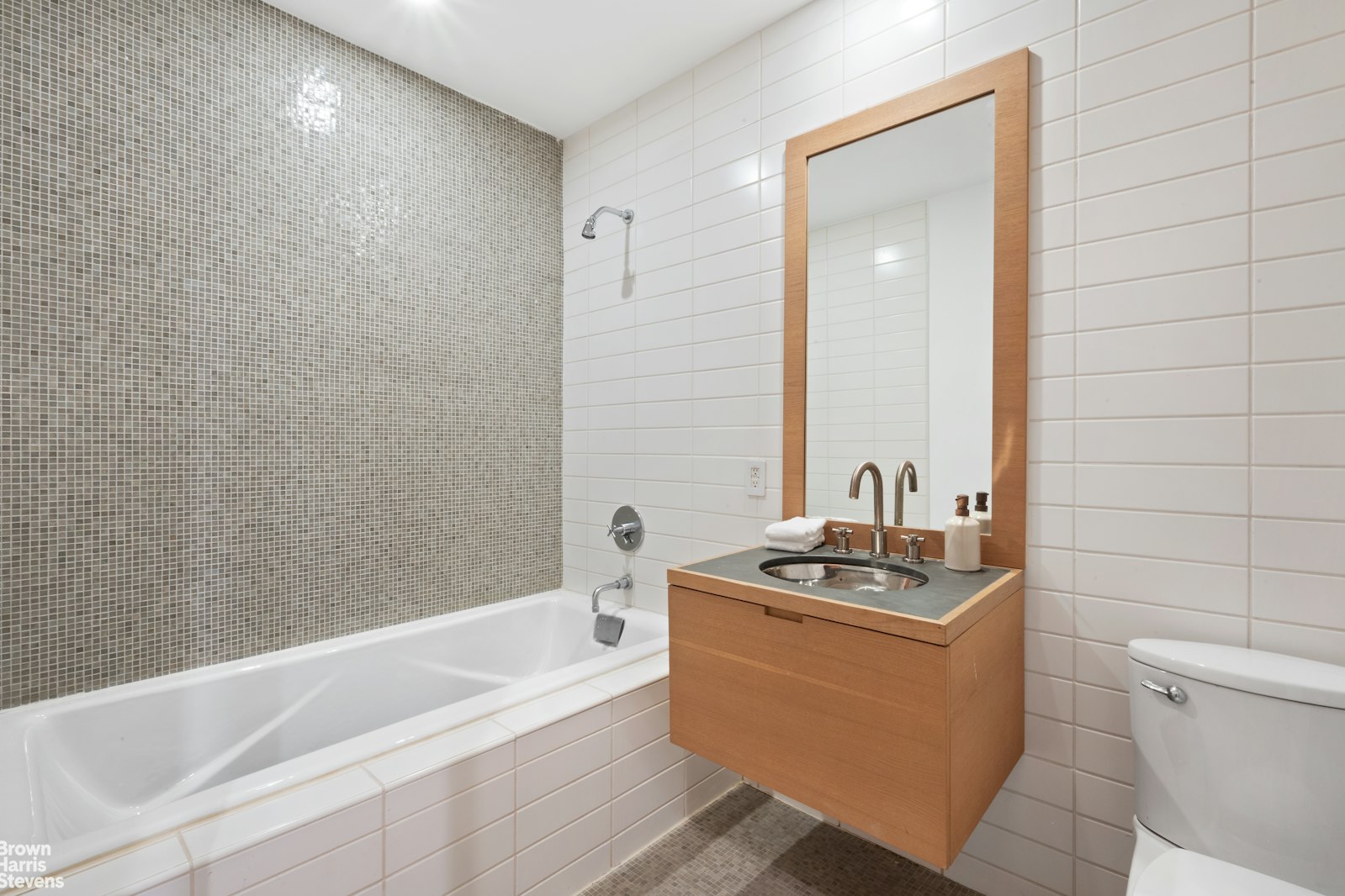 49 East 21st Street, Unit 2B Manhattan, NY 10010 - Photo 16 of 20