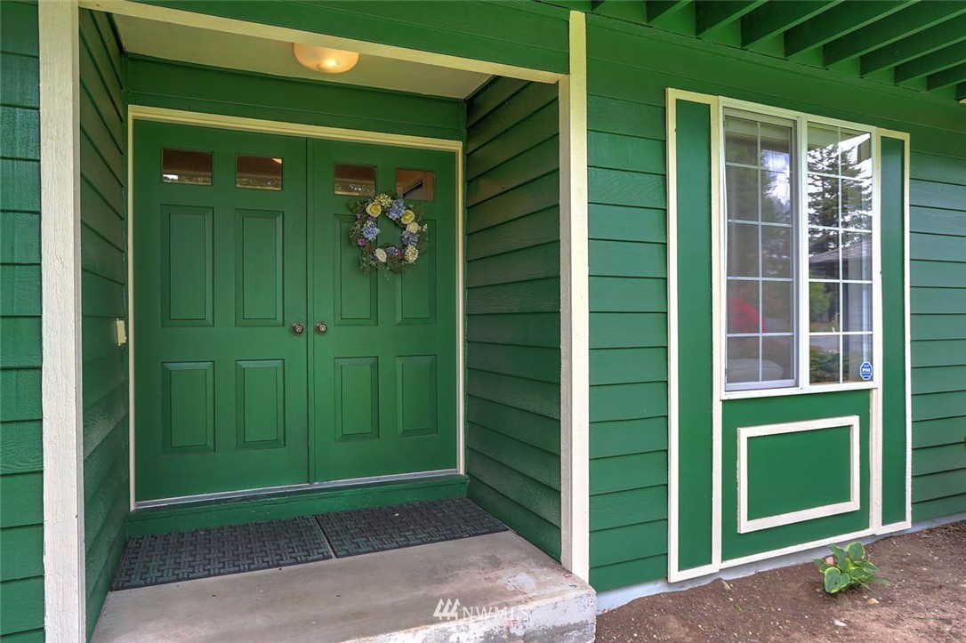 14519 Southeast 167th Street Renton, WA 98058 - Photo 2 of 28 Gallery Image 2