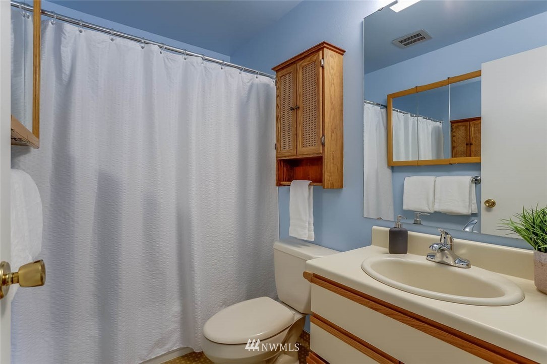 14519 Southeast 167th Street Renton, WA 98058 - Photo 15 of 28 Gallery Image 15