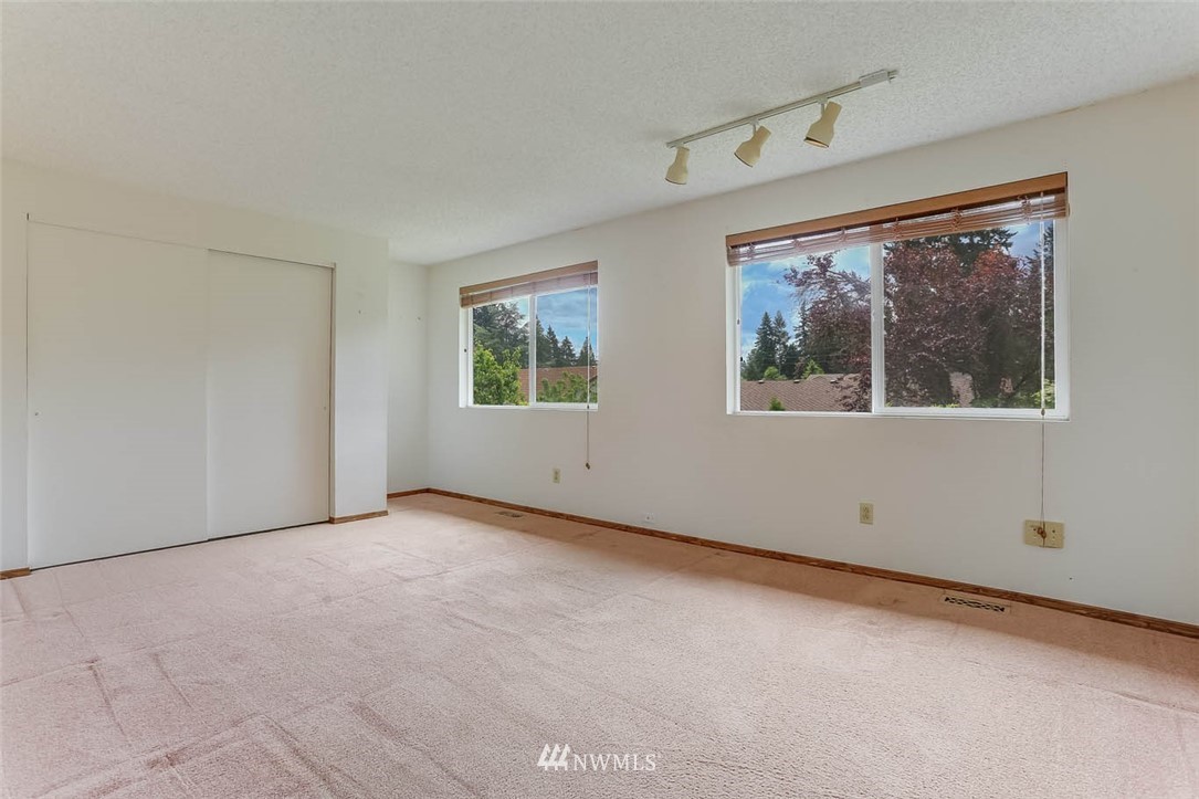 14519 Southeast 167th Street Renton, WA 98058 - Photo 20 of 28 Gallery Image 20