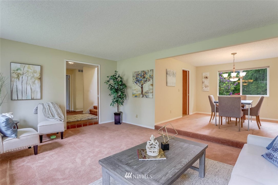 14519 Southeast 167th Street Renton, WA 98058 - Photo 5 of 28 Gallery Image 5
