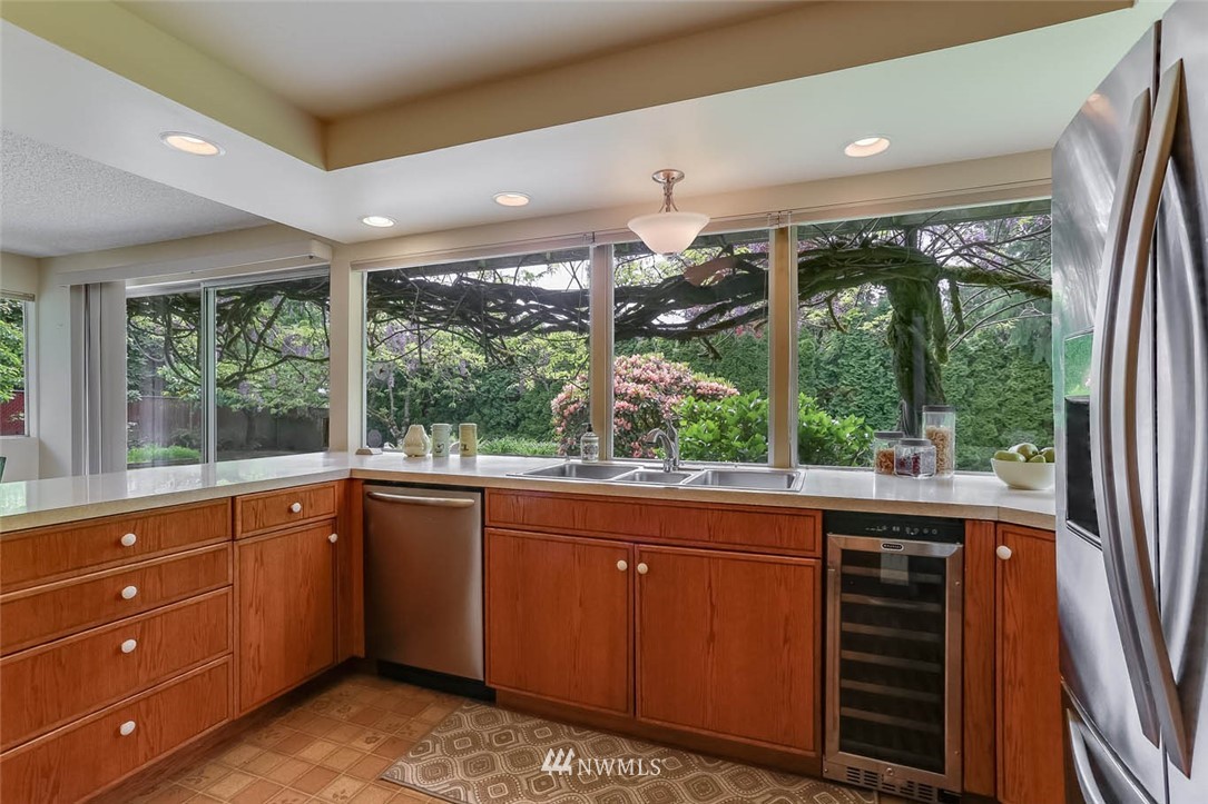14519 Southeast 167th Street Renton, WA 98058 - Photo 9 of 28 Gallery Image 9