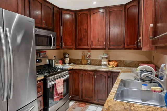 $300,000 | 34186 Woods Avenue, Barstow, CA 92311