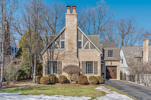 $790,000 | 241 Woodland Road, Highland Park, IL 60035