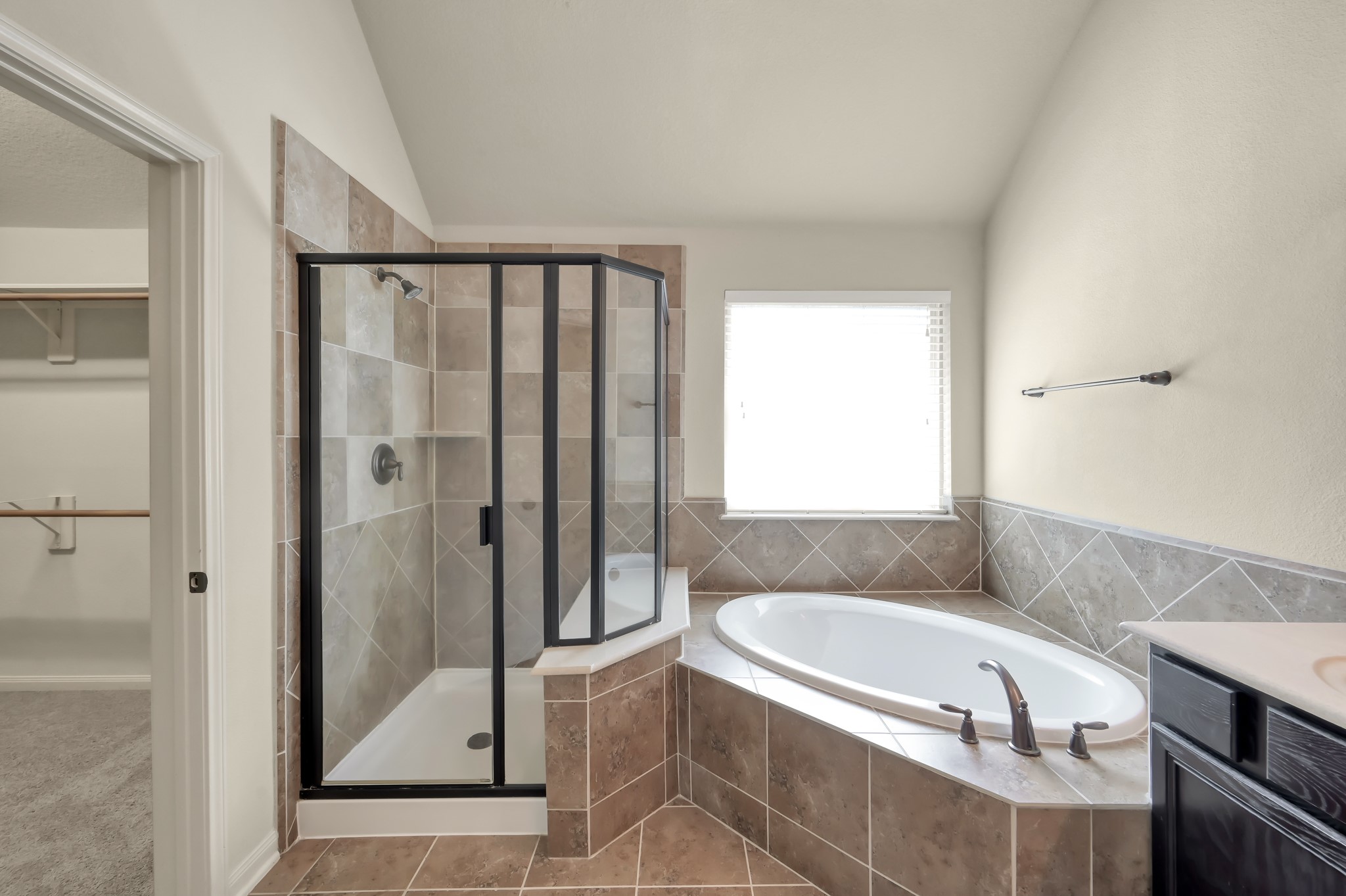 17243 Rookery Court Conroe, TX 77385 - Photo 26 of 50 Primary bath