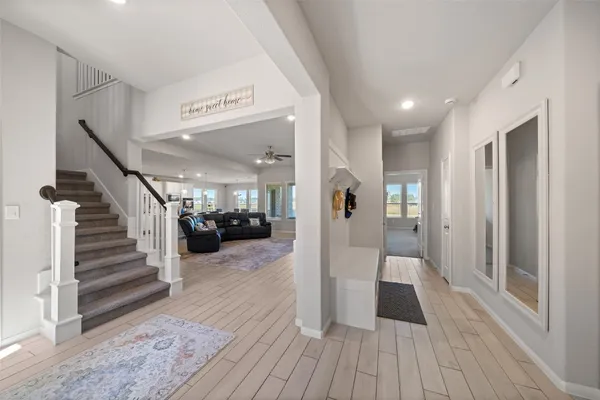 $634,900 | 225 Peninsula Point Drive, Montgomery, TX 77356