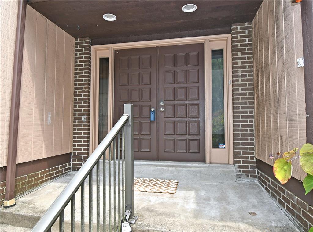 986 Segar Road Pittsburgh, PA 15243 - Photo 3 of 48