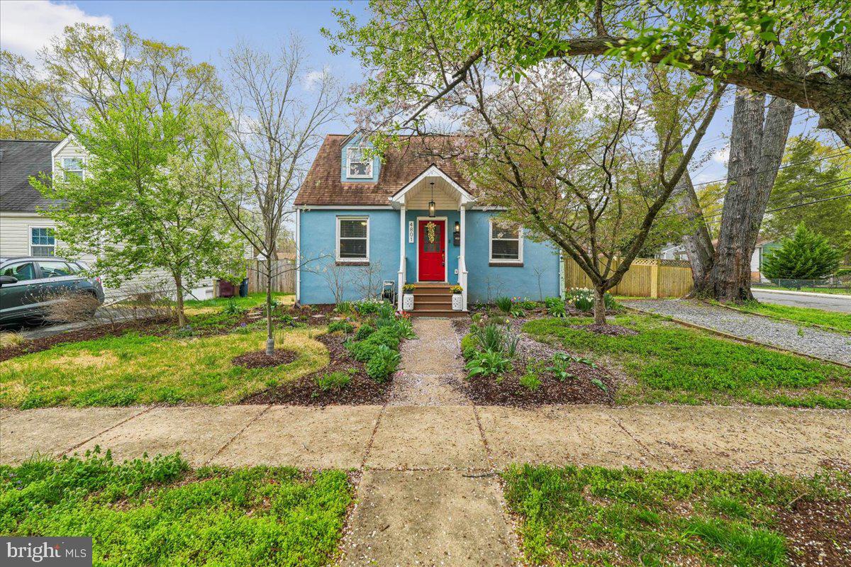 4801 Nicholson Street Riverdale, MD 20737 - Photo 38 of 39 a front view of a house with garden