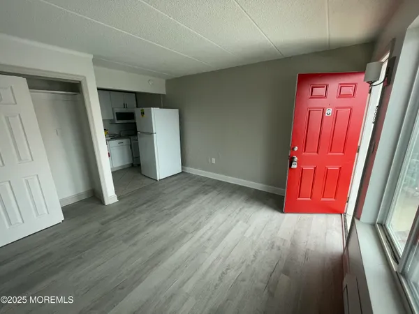 $2,000 | 33 Fremont Avenue, Unit 8, Seaside Heights, NJ 08751