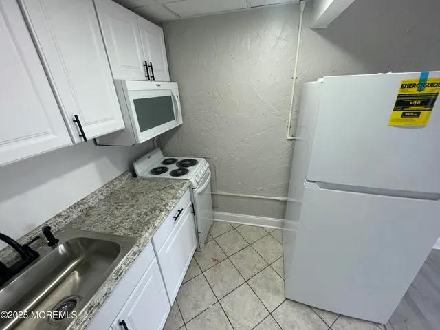 $2,000 | 33 Fremont Avenue, Unit 8, Seaside Heights, NJ 08751