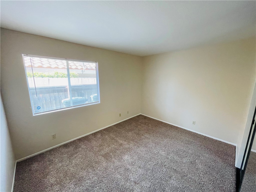 41915 Avenida Sonoma Temecula, CA 92591 - Photo 30 of 60 an empty room with a window