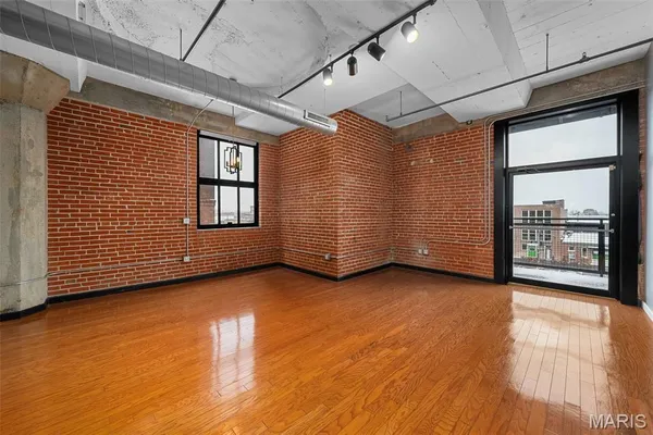 $199,900 | 1619 Washington Avenue, Unit 302, St. Louis, MO 63103