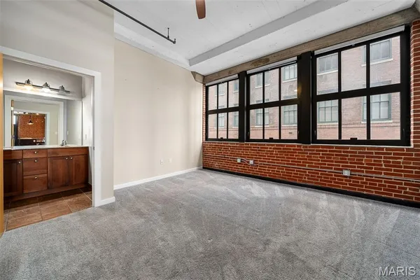 $199,900 | 1619 Washington Avenue, Unit 302, St. Louis, MO 63103