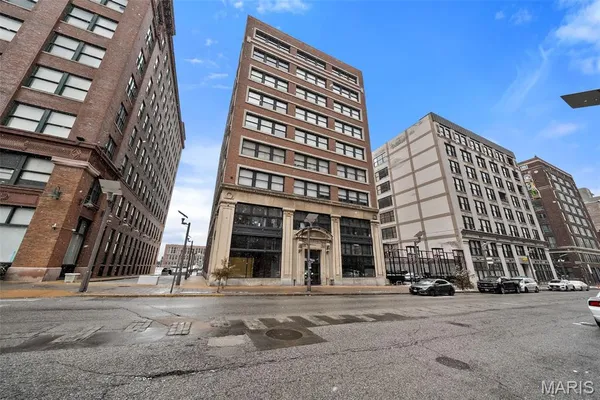 $199,900 | 1619 Washington Avenue, Unit 302, St. Louis, MO 63103